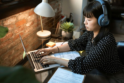 Maximize your reach with these 8 AI video generators